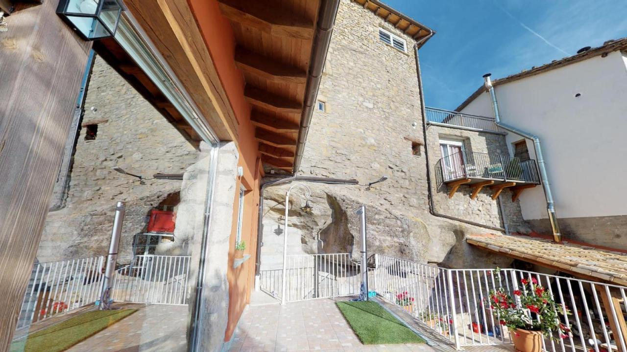 Casa Rural La Abadia-Apartamentos Graus Ngoại thất bức ảnh